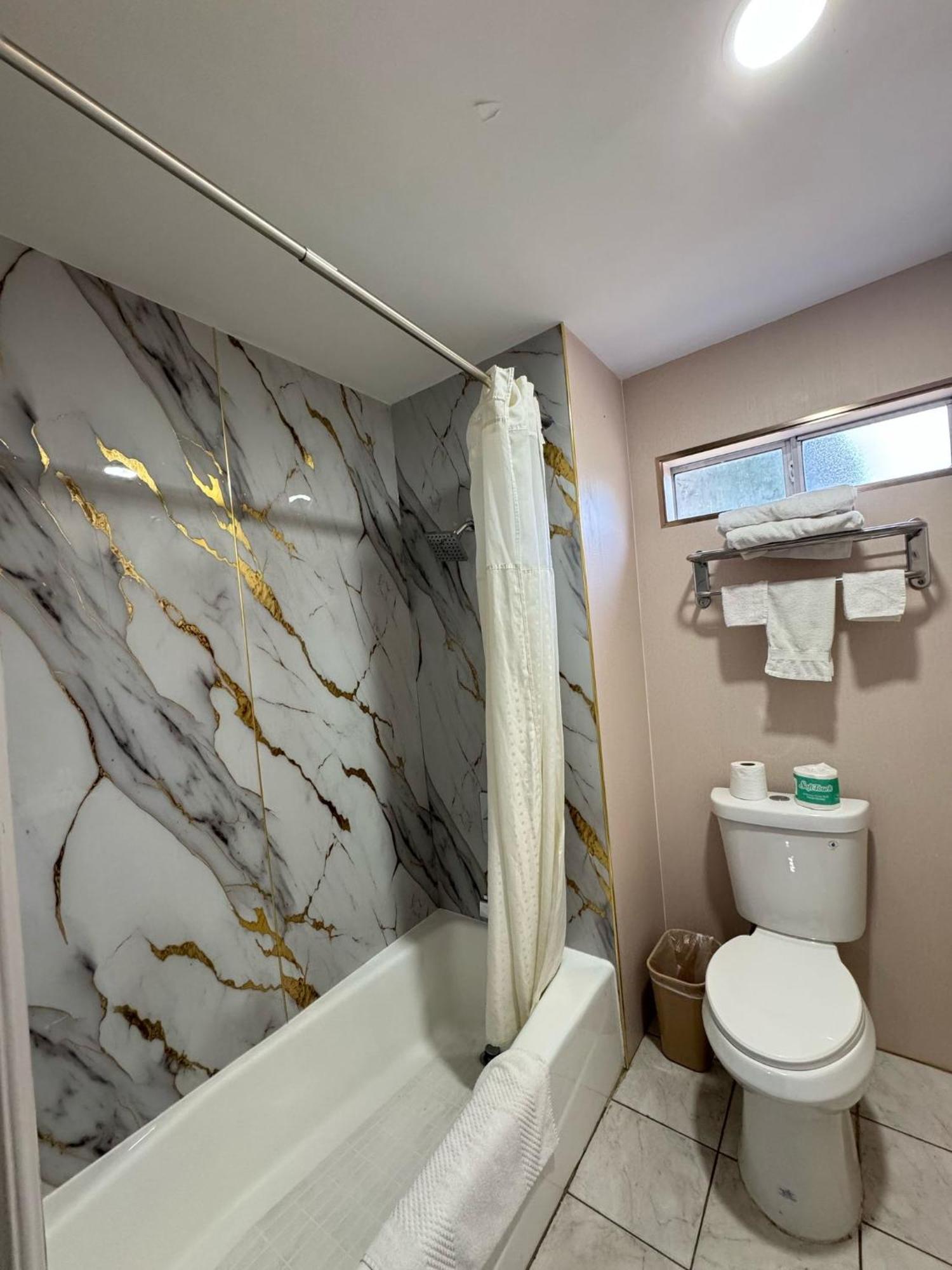 Rodeway Inn Ventura Zewnętrze zdjęcie