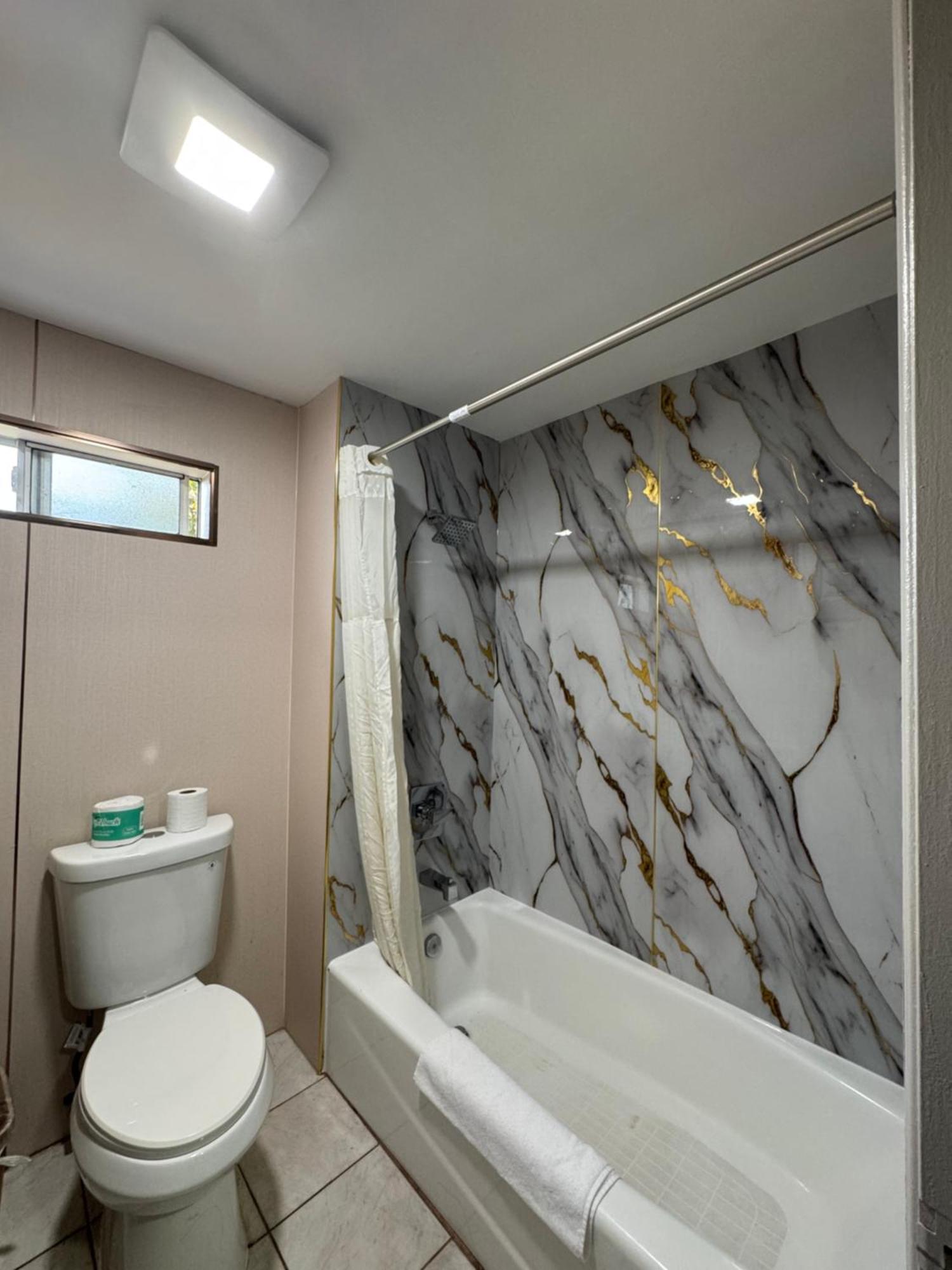 Rodeway Inn Ventura Zewnętrze zdjęcie